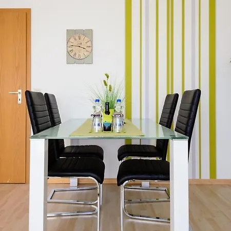 Deluxe Mit Balkon Freiburg im Breisgau